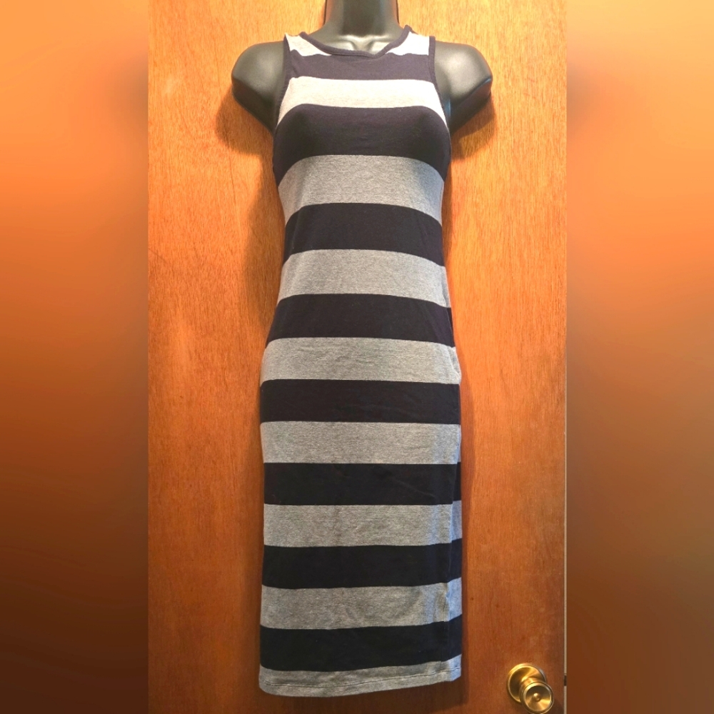 I'm in love with Derek stereach black&gray midi dress szM